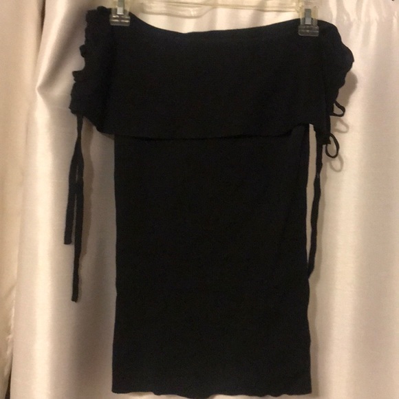Black, Off the shoulder sweater, size medium, NWT - Picture 2 of 4